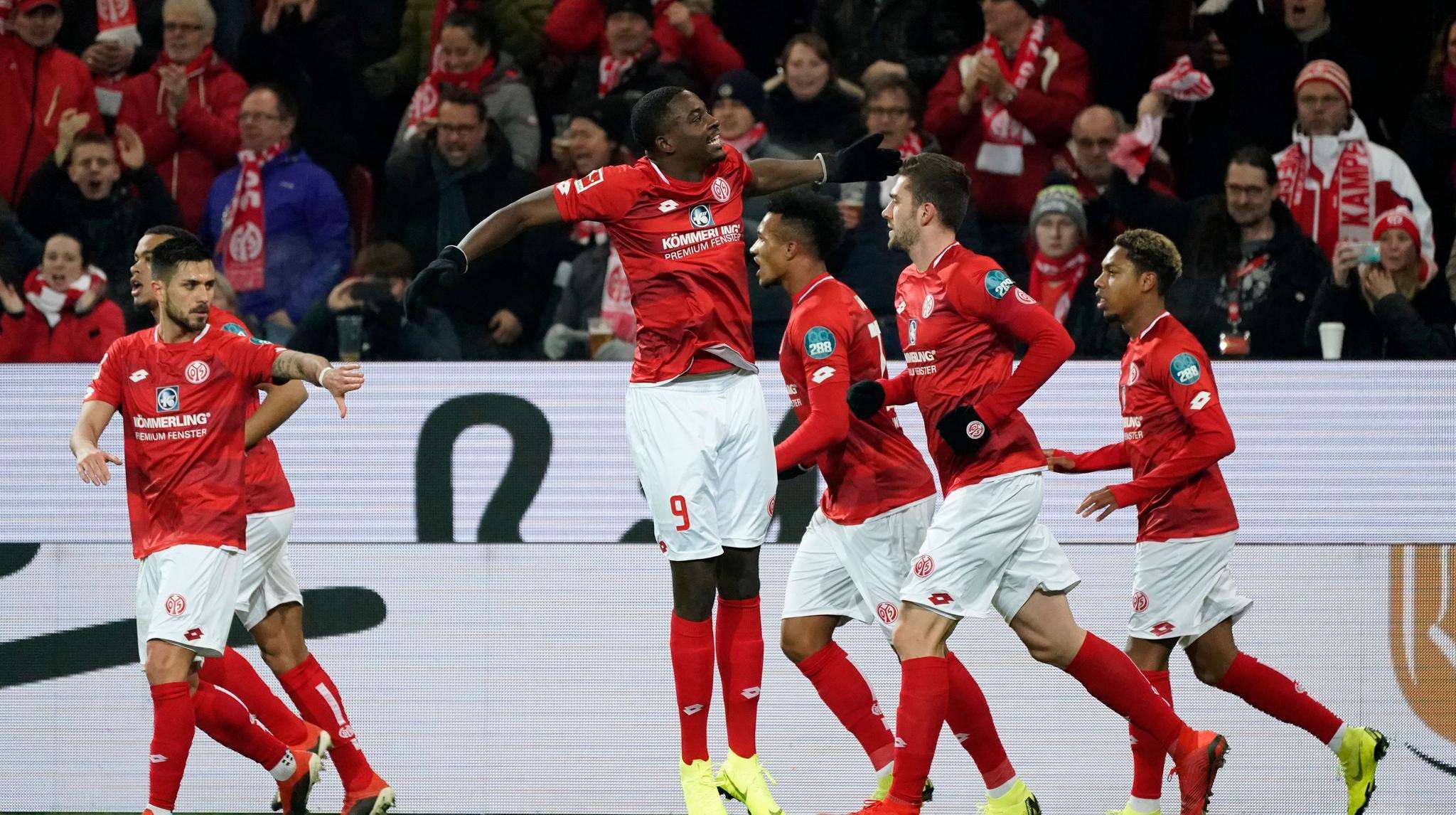 九游中国官网-里程碑夜！尤文图斯远射贴柱，德甲赛前刷纪录，更衣室稳定，控场能力受关注