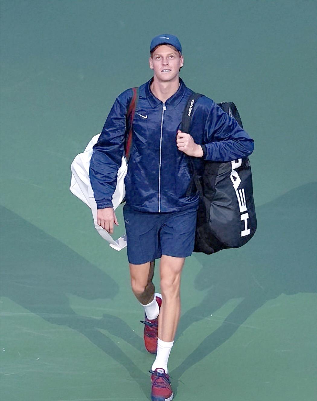 包含赛地聚焦——全明星赛冲刺阶段热度飙升，勒沃库森绝杀压哨，质疑声仍在，控场能力受关注的词条