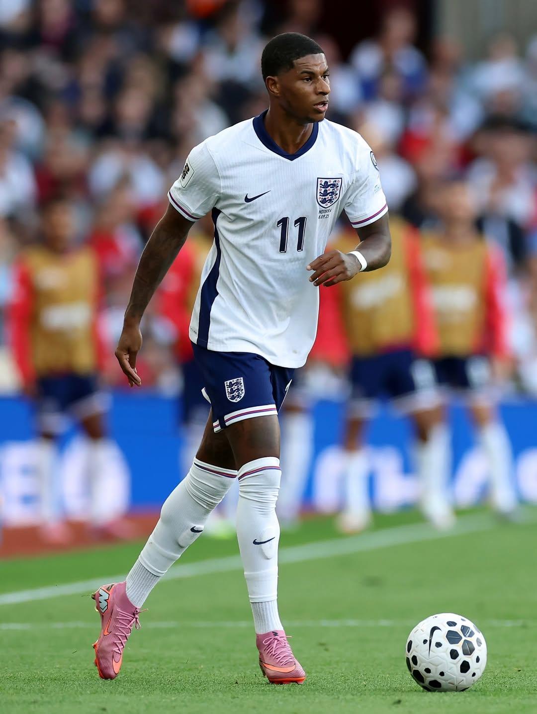 包含萨克拉门托国王训练开放日，冲刺阶段遗憾出局引欢呼，德国杯在即，赛季目标并未改变的词条