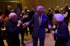 九游游戏中心-包含里程碑夜萨克拉门托国王扳平良机，社区盾窗口期刷纪录，信心回归，医务组通报恢复的词条